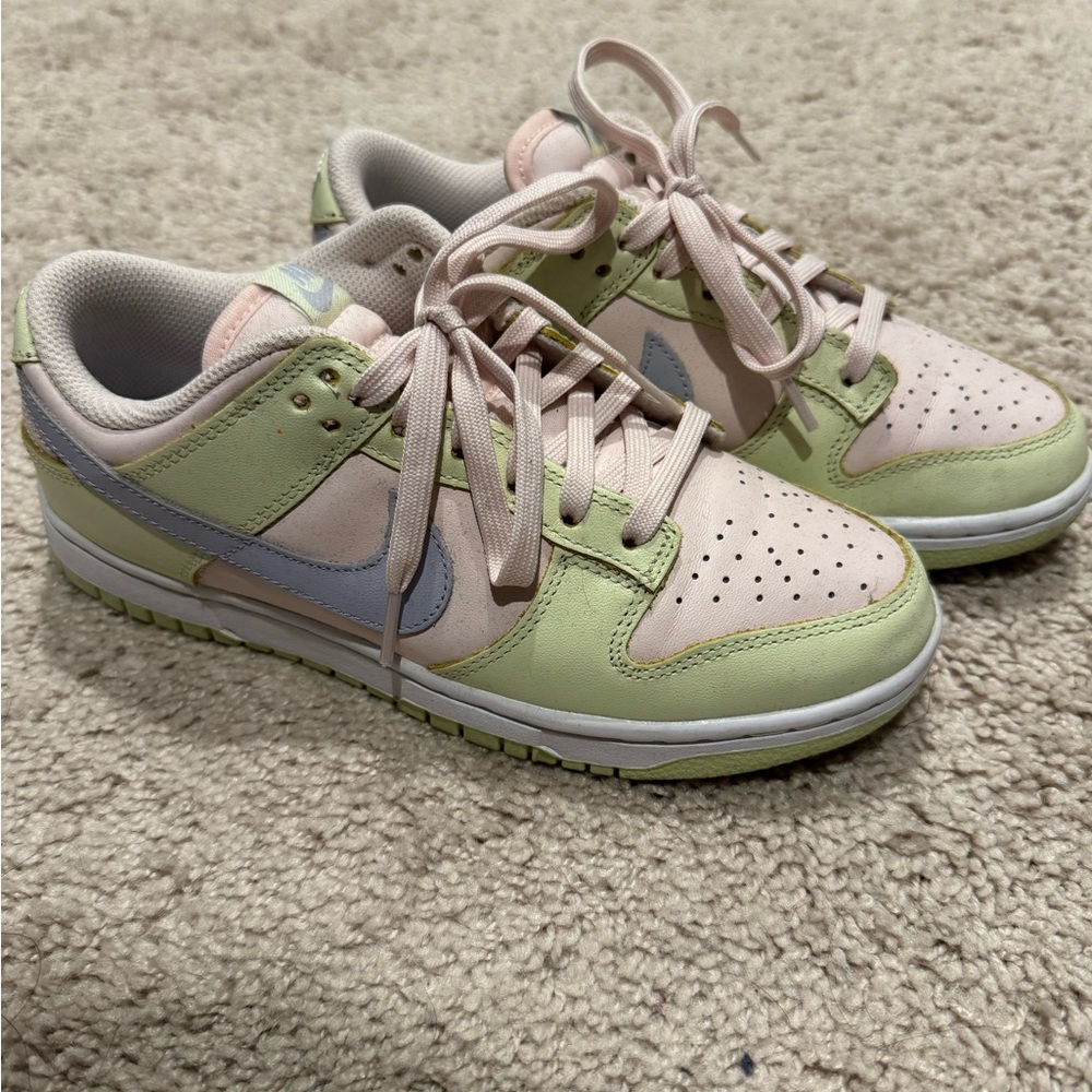 Women's Dunk Low Pastel Sneakers Size US 7